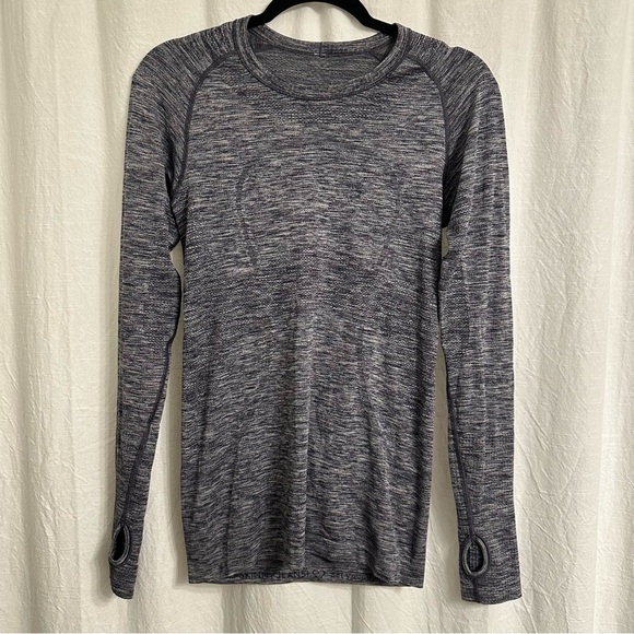 lululemon athletica Tops - Lululemon Swiftly Tech Thumb Hole Long Sleeve Top  Women's Size‎ 6  Black / Gray